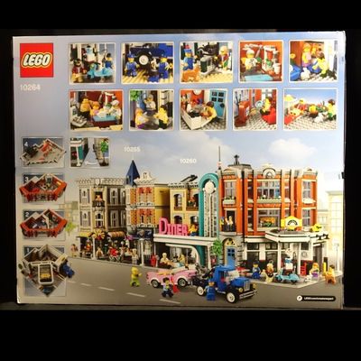 LEGO® Creator Expert 10261 - Achterbahn / Roller Coaster LEGO® Creator Expert 10261 - Achterbahn / Roller Coaster