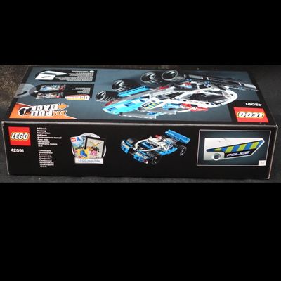 LEGO® Technic 42091 - Polizei-Verfolgungsjagd / Police Pursuit LEGO® Technic 42091 - Polizei-Verfolgungsjagd / Police Pursuit