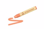 Stockmar STOCKMAR Wachsmalstifte Einzelstift in 32 Farben_31391 perlrosa Ein STOCKMAR Wachsmalstifte Einzelstift in Pfirsich von Stockmar ruht auf einer weißen Fläche neben der eine geschwungene Linie gezeichnet ist. perlrosa