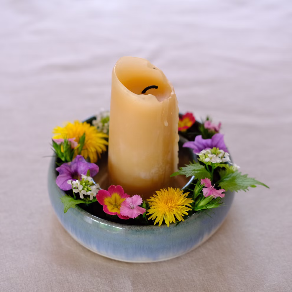 Flower ring with candle holder blue Flower ring with candle holder blue