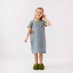 Grembiule per bambini con cinghie blu