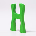 Grimm's Grimm's Anthroposophische Buchstaben aus Holz H 75 cm_23187 H Der Grimm'sche Anthroposophische Buchstabe aus Holz H (75 cm) ein grüner Holzbuchstabe von Grimm steht aufrecht vor einem schlichten weißen Hintergrund. H