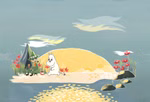 In "Die Mumins und der letzte Drache nach Tove Jansson" von Urachhaus sitzen zwei Zeichentrickfiguren - eine grün eine weiß - auf einer kleinen Blumeninsel inmitten von Wasser und Felsen bei Sonnenuntergang unter einem blauen wolkenverhangenen Himmel.