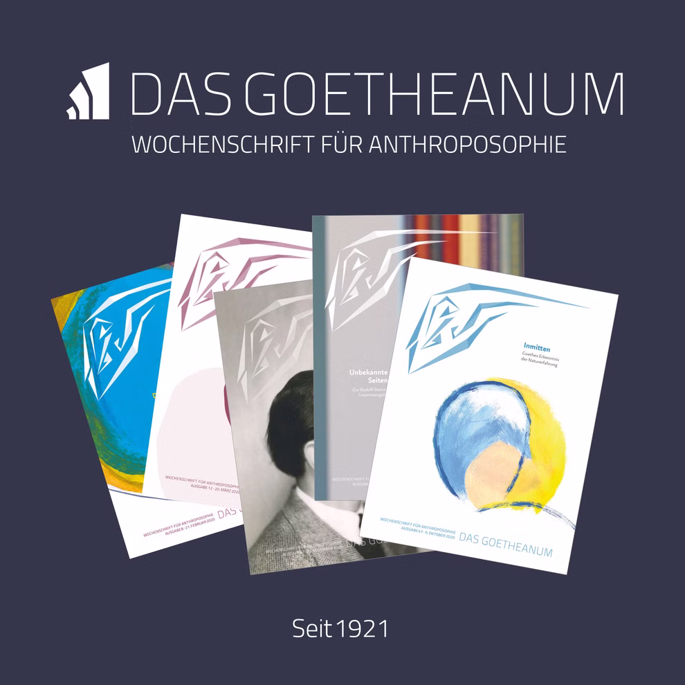 Das Goetheanum Das Goetheanum (Jahresabo) _15771 Online Fünf Ausgaben der Zeitschrift Das Goetheanum (Jahresabo) von Das Goetheanum sind auf einem dunklen Hintergrund aufgefächert. Der Text hebt den Namen den Schwerpunkt Anthroposophie und die kontinuierliche Veröffentlichung seit 1921 hervor. Online