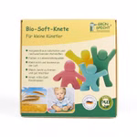 Grünspecht Naturprodukte Bio-Softknete _18814 Auf einer gelben Bio-Softknete-Schachtel von Grünspecht Naturprodukte sind vier bunte Knetfiguren abgebildet es wird darauf hingewiesen dass die Knete natürlich lebensmittelecht lufttrocknend und kinderfreundlich ist sie enthält Zertifizierungslogos und ze