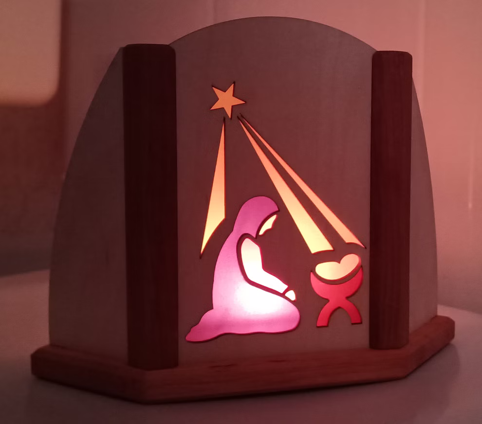 Adventkandelaar motief Mary aan het bed Adventkandelaar motief Mary aan het bed