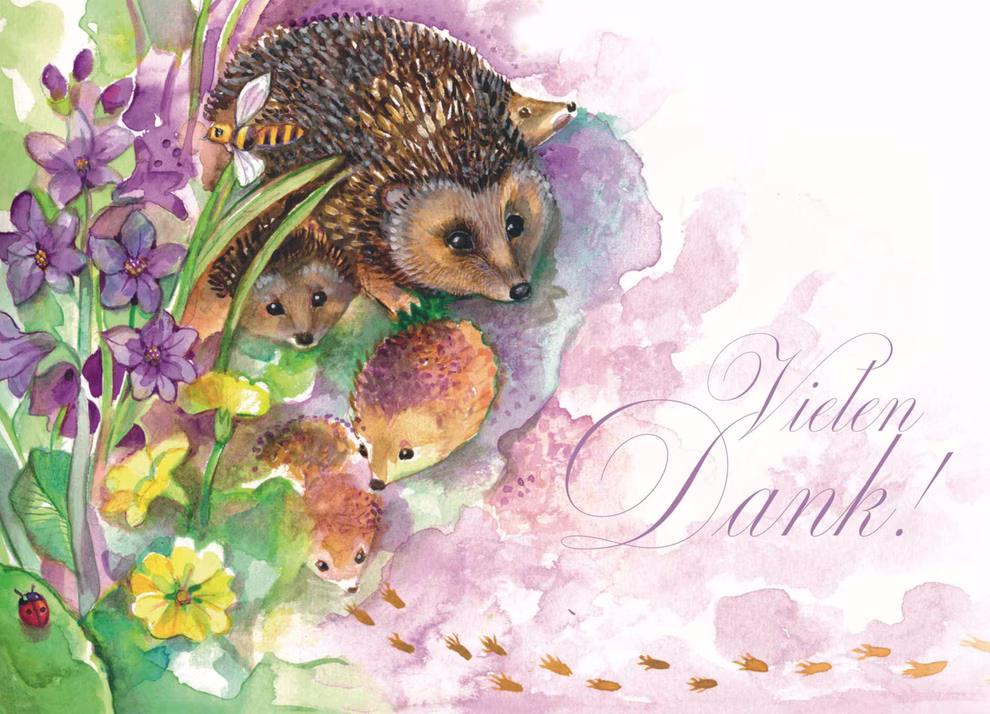 imagin Postkarte Vielen Dank! Marie Laure Viriot _21710 Die "Postkarte Vielen Dank! Marie Laure Viriot" von imagin zeigt eine aquarellierte Igelfamilie mit lila und gelben Blumen elegantem "Vielen Dank!"-Schriftzug kleinen Fußabdrücken und einem Marienkäfer auf zartlila Hintergrund.