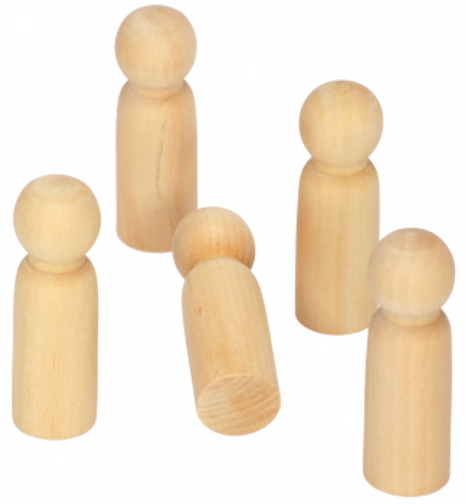 Famiglia di figure in legno Famiglia di figure in legno