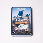 Das Kartenspiel Quartett Berge Europas 32 markante Gipfel von Wendelins Kartenspiele ist mit einem Gebirgsumriss und einer Landkarte versehen und trägt die Aufschrift Trumpf Quartett für Gipfelstürmer.