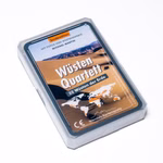 In einem Kunststoffkoffer befindet sich die Quartett Wüsten Sonderedition von Wendelins Kartenspiele ein deutsches Kartenspiel mit 32 Wüsten der Welt Wüstenbildern einer Weltkarte und dem Namen Michael Martin auf dem Cover.