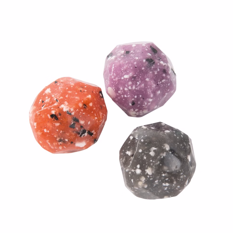 Bouncy balls, magic pebbles
Bouncy balls, magic pebbles