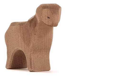 Mouton brun debout