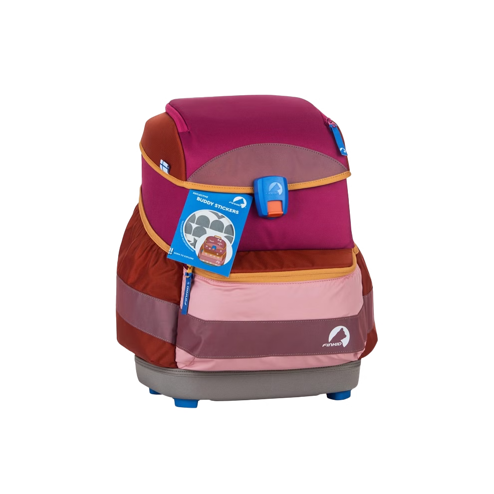 Finkid Schulranzen berry mix Gewicht ca. 990 g_32912 Die Finkid Schulranzen Beerenmix (ca. 990 g) zeigen ein farbenfrohes Design in Pink Rot Orange und Braun mit blauen Reißverschlüssen und einem Buddy Stickers Anhänger aufrecht stehend auf einem grauen Sockel.