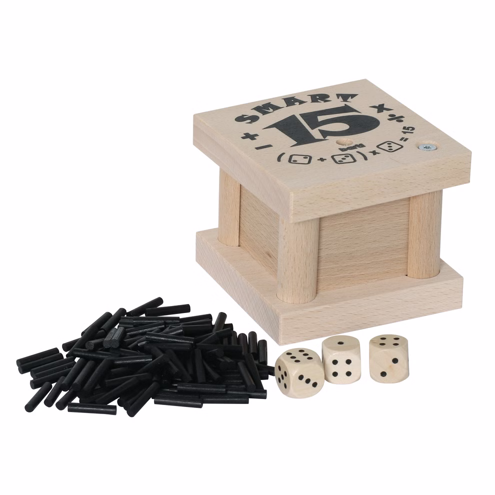 Bartl Würfelspiel Smart 15 Vertieft spielerisch die vier Grundrechenarten!_31727 Das Bartl Würfelspiel Smart 15 besteht aus einer quadratischen Holzkiste drei Würfeln mit schwarzen Punkten und kleinen schwarzen Stäbchen - perfekt zum spielerischen Üben der vier Grundrechenarten.