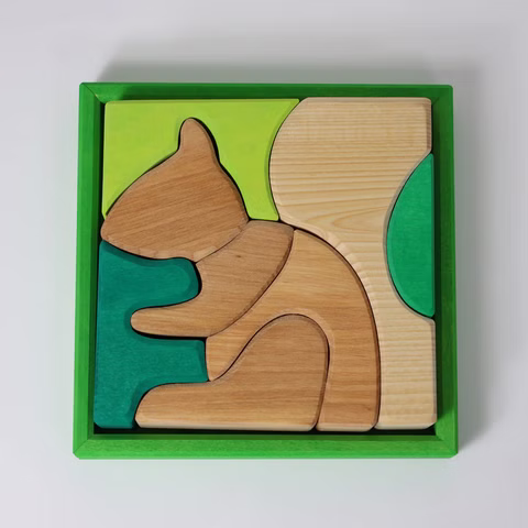Grimm`s squirrel building game