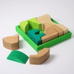 Grimm`s squirrel building game