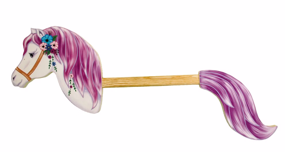 Steckenpferd Bella Steckenpferd Bella von VAH aus Holz mit weißem Pferdekopf, rosa Mähne und Schweif sowie Blumenmotiv.