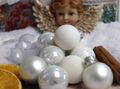 45 Kugeln Weiß Weihnachtskugel Christbaumkugeln Baumschmuck Adventskranz Anhänger 2