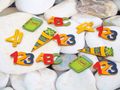 Streudeko Schulanfang Holz-Konfetti Bunt Holzdeko Schule Einschulung Kind Tischdeko Partydeko 12-tlg. 2