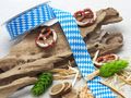 Das Rauteband ist nicht nur für die Ausrichtung einer Oktoberfest-Party geeignet, sondern auch für alle, die die bayerische Lebensart schätzen 3