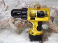 Christbaumschmuck Bohrmaschine aus Glas  3