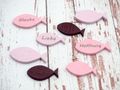 Tischdeko Streudeko Fische Holz Holzfische Rosa Lila Glaube Liebe Hoffnung Kommunion Konfirmation 8 Stück 2