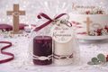 Zwei dekorierte Stumpenkerzen - Creme und Beere mit Holzfisch als Tischdeko Kommunion & Konfirmation oder Geschenk 4