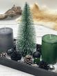 Adventsgesteck in dunklen Farben für eine stilvolle Weihnachtsdekoration 4