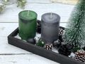 Adventsgesteck mit Kerzen Tannenbaum Zapfen und Baumkugeln als Tischdeko für die Adventszeit und Weihnachtszeit 3