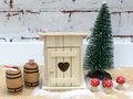 Mini Wichtel Toilettenhäuschen aus Holz Wichteldorf 8 x 6,5  x 10,5 cm(LxBxH) 5