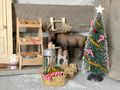 Verleihen Sie der Wichteltür festlichen Glanz mit unserem weihnachtlich bunten Tannenbaum-Set 5