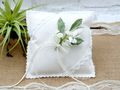 Kleines Vintage Ringkissen in Leinenoptik für Hochzeiten in Vintage und Boho Stil 3