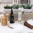 Wichtel Miniaturen Tanne mit Belechtung Ski Schnee Schlitten Puppenhaus  3