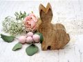 Bunt Hase Osterhase Deko Mangoholz Groß oder Klein Tischdeko Ostern Frühling 4