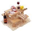 Wichteltür Tisch mit Bänken mit Karten Wein und Käse 5