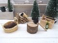 Wichtel Zubehör Miniatur Beil Axt Tanne mit Schnee Werkzeugbox Korb Brennholz Holz SET  4