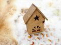 Deko Mango Holz Haus 13cm Stern Fenster Weihnachten Geschenk 5