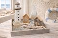 Stilvoller Deko Leuchtturm im skandinavischen Stil aus Holz in Weiß und Taupe - Maritime Tischdeko 4
