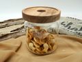 Deko Glas mit Holzdeckel - stilvoller Aufbewahrungsglas für Küche, Speisekammer, Badezimmer oder auf dem Esstisch 4