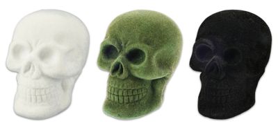 JIEFULL Mini Totenkopf Set – 10 Kunststoff-Schädel, 7x6x5 Cm, Realistisch – Perfekt Für Halloween Deko, Mottopartys, Karneval & Spoofs