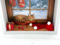 Handgefertigte Holz Bilderrahmen, Diorama mit Mini Girlande & LED Lichterkette, Katze, Mini Mütze, Schal, Christbaumkugeln  5