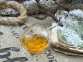 Christbaumschmuck Weinglas aus Glas mit Flüssigkeit – Weihnachtsdeko in Weinbar für Weinliebhaber, Barkeeper oder Weinliebhaber 3