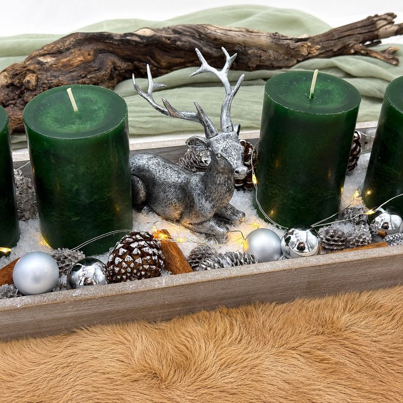Adventskranz Adventsgesteck Deko-Tablett Holz länglich Adventskerzen Grün LED Lichterkette silber Hirsch 40 cm