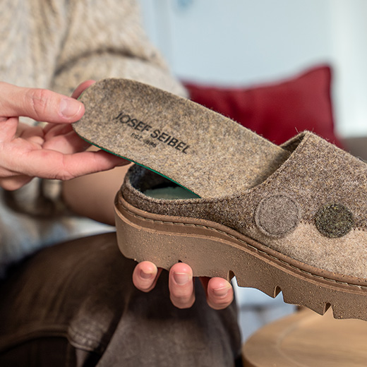 Women Exchangeable Footbed Shoes