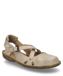 Sandalo beige in pelle con fibbia decorativa e suola strutturata e comoda. Il taglio aperto offre traspirabilità mentre la fibbia garantisce una tenuta sicura.