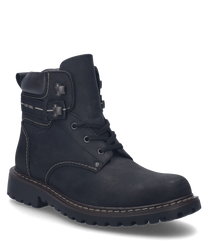 La botte noire en cuir présente un laçage robuste et des coutures décoratives contrastantes. La chaussure dispose d'une tige rembourrée pour un confort supplémentaire.