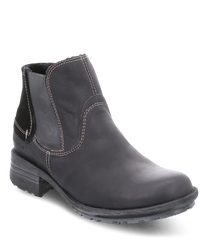 The black ankle boot made of smooth leather features a side zipper and elastic inserts. The shoe impresses with a sturdy sole and subtle decorative stitching ideal for a stylish and comfortable appearance.