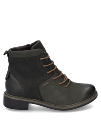 The ankle boot in the color fir is made of high-quality leather and features a practical zipper on the side. The shoe has a sturdy sole and brown laces that provide a classic look.