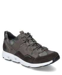The sneaker is made of gray suede and mesh featuring a sturdy lacing system. The light gray sole and distinctive stitching give the shoe a sporty look.
