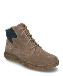 L'ankle boot in combinazione taupe è realizzata in morbida pelle scamosciata con lacci e un colletto lavorato a maglia in blu scuro. La suola è realizzata in gomma robusta e strutturata conferendo alla scarpa un aspetto moderno.